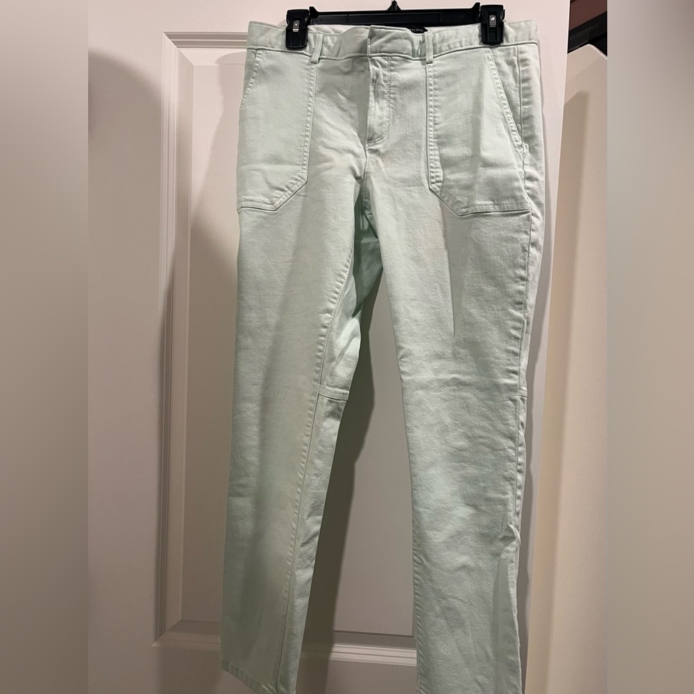 Banana Republic ankle length pants with stretch 6, runs like an 8